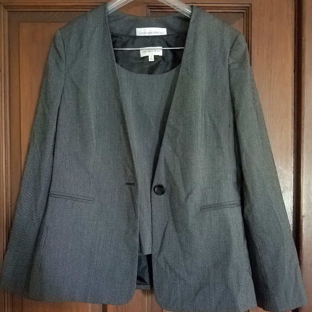 Jones New York black pinstripe mesh 3 piece suit.